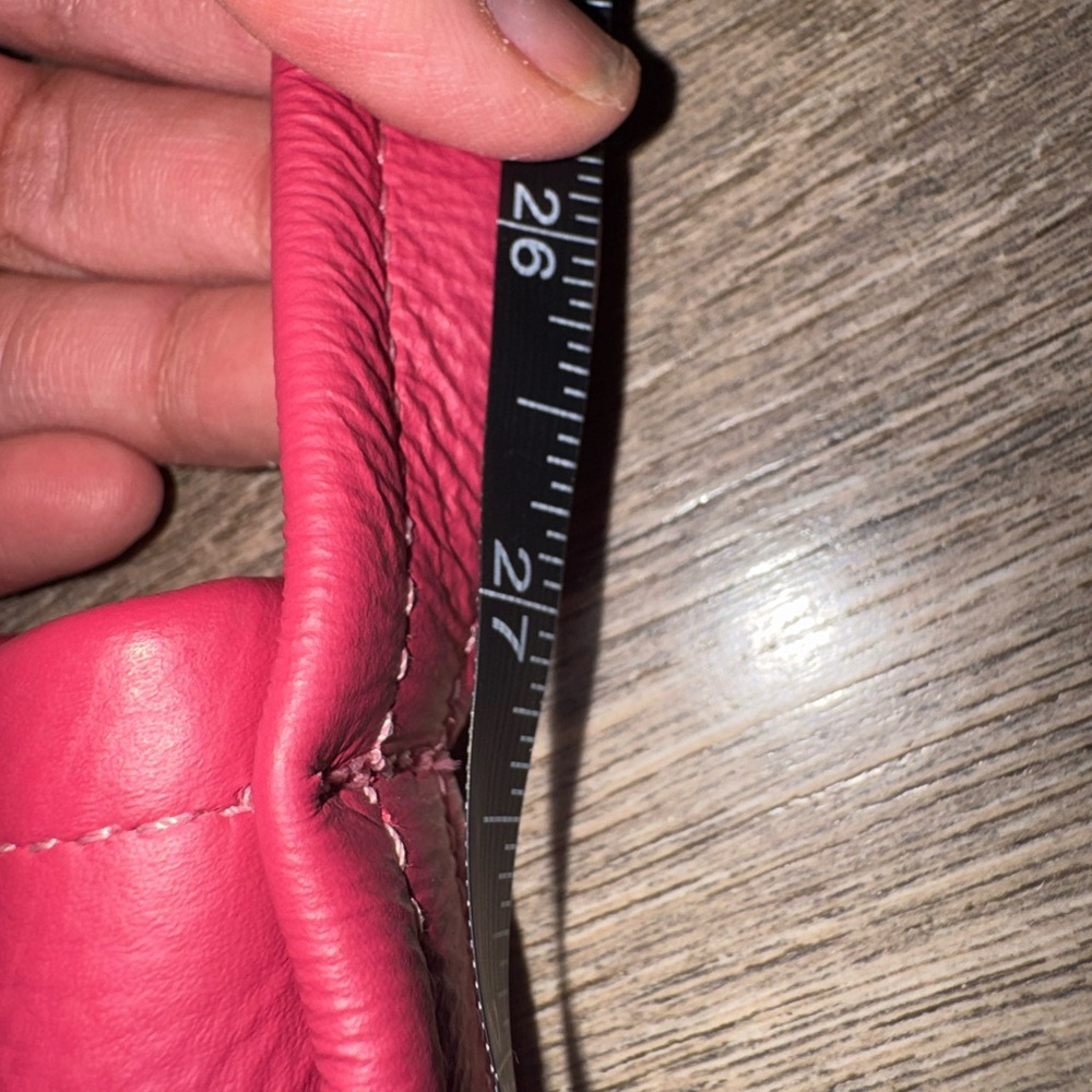 Jennifer Haley Women’s Hot Pink Pebble Grain Leather Crossbody Bag - Picture 7 of 8